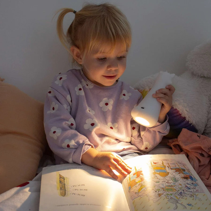 Koön : Veilleuse et lampe torche 2 en 1 en silicone